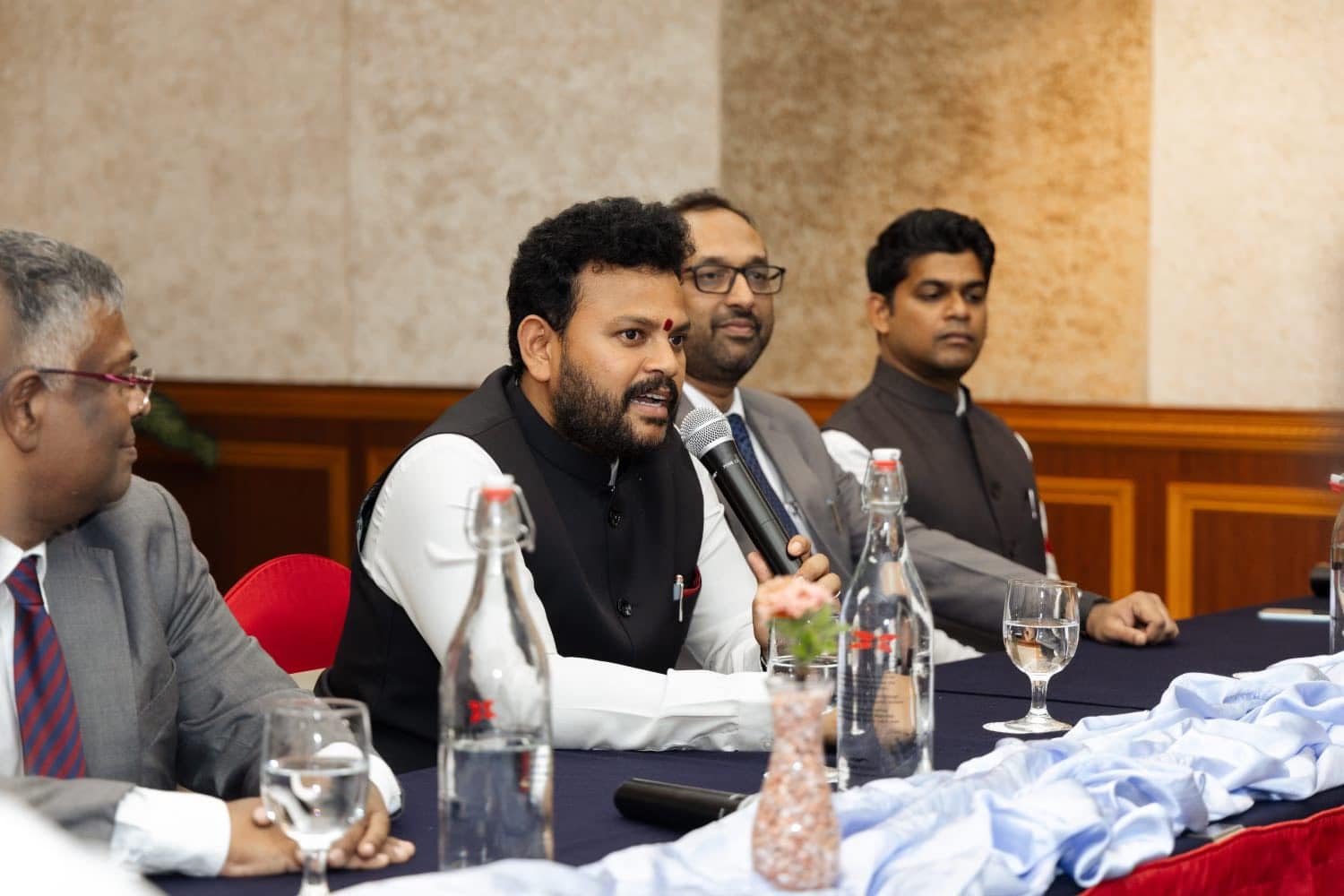 మాల్దీవుల్లో శ్రీకాకుళం ప్రజలతో