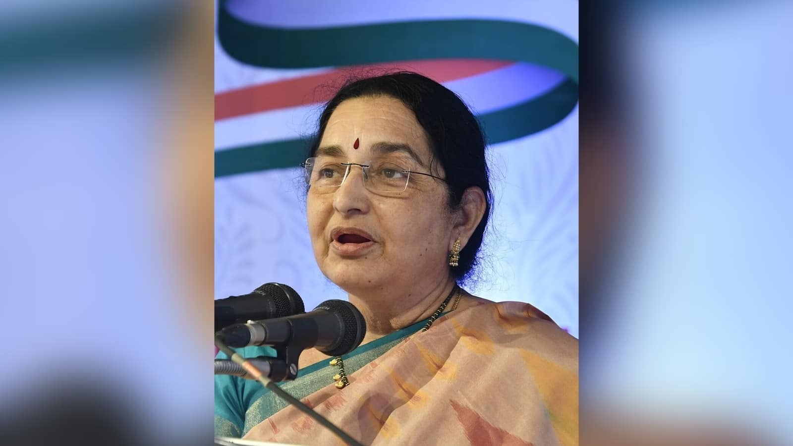 శ్రీ కాళోజీ నారాయణ రావు సాహితీ పురస్కారం 2025 సంవత్సరానికి గాను ఎంపికైన నెల్లుట్ల రమాదేవి