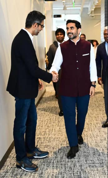 గూగుల్ $15 బిలియన్ పెట్టుబడి: విశాఖ AI డేటా సెంటర్తో ఏపీ టెక్ చరిత్రలో కొత్త అధ్యాయం